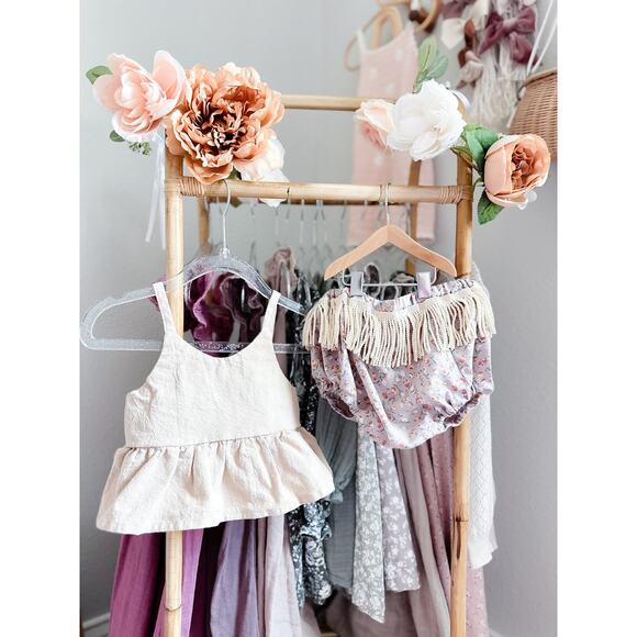 Darling Whimsy Peplum Gauzy Top + Floral Print Fringe Bloomers 12-24mths - Picture 4 of 4